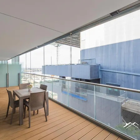 Daire Waterfront Lux| Studio|a/c|parking|gym|wifi By Tilo